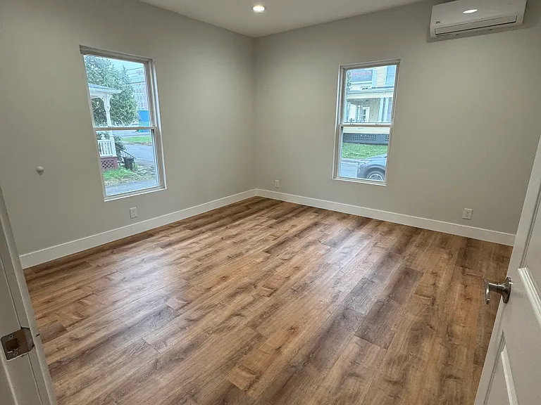 19 Melville St #1 — Photo 5