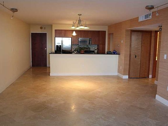 4th image of 10350 W Bay Harbor Dr #Penthouse