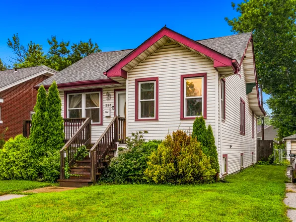 253 Oakwood St, Hammond, IN 46324