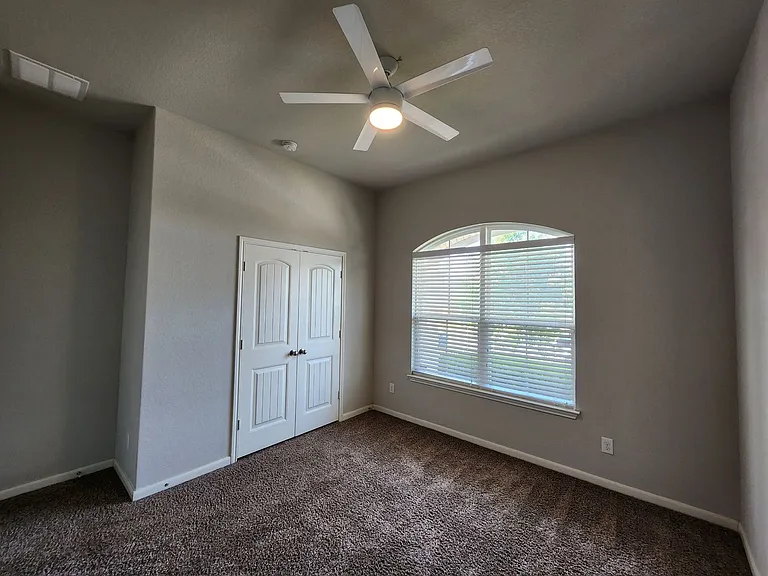 338 Oak Creek Way — Photo 32