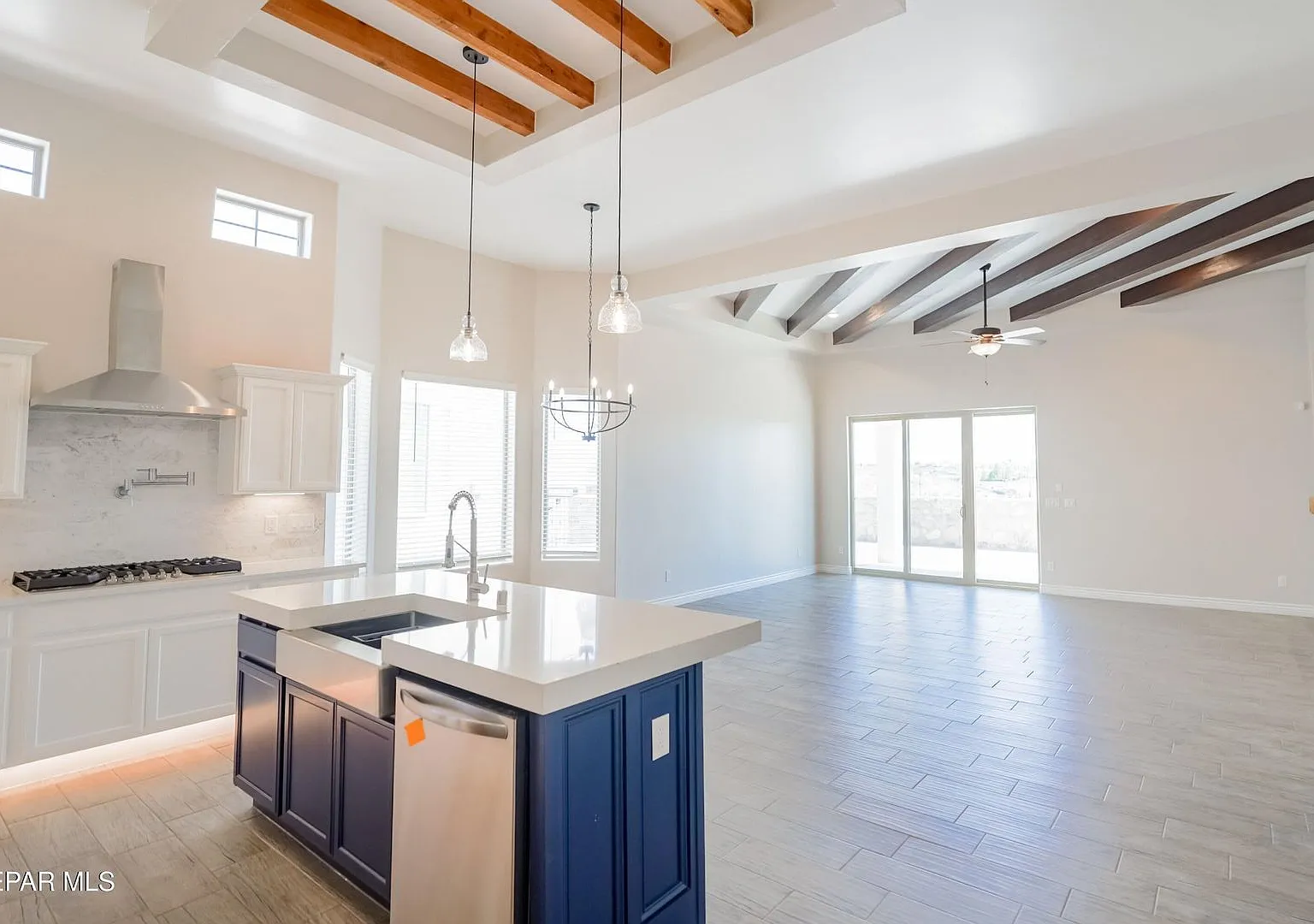 Beautiful single-story home in Emerald Park! — Photo 4