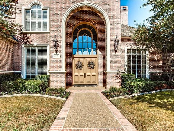 3rd image of 5529 Roberts Dr