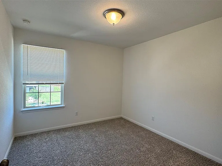 6915 Tiznow Ln — Photo 23