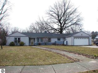 410 E North St, Ithaca, MI 48847
