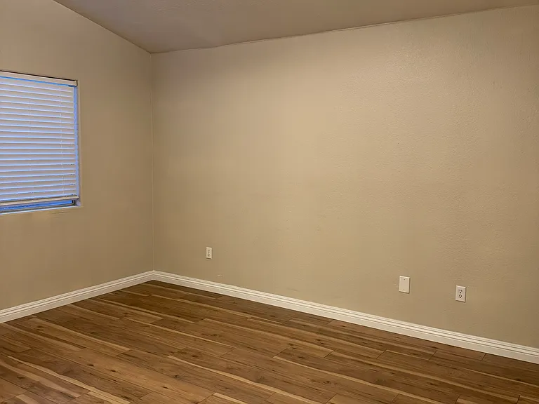 3711 Penedos Dr — Photo 11