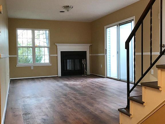 4th image of 5804 E Oleander Pl #430