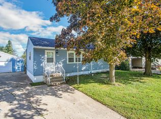 2708 Iroquois Rd, Waukegan, IL 60087