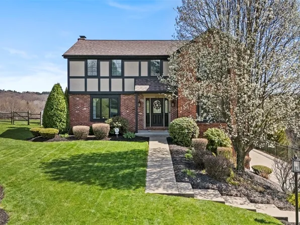 312 Ridgeway Dr, Wexford, PA 15090