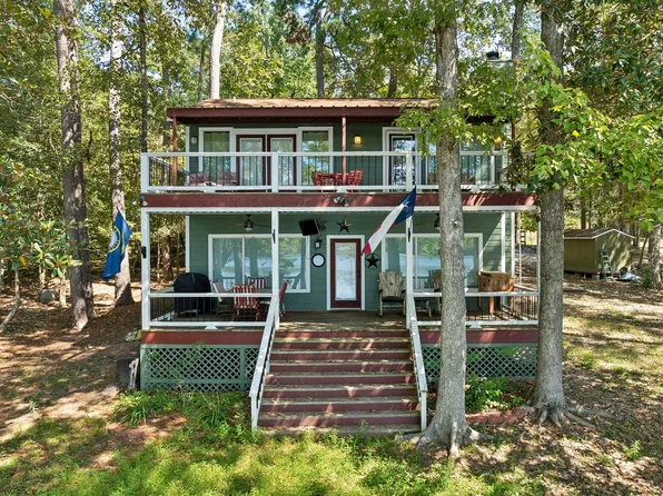 565 Sherwood Forest Dr, Woodville, TX 75979