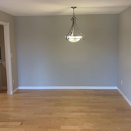 5th image of 5580 Baronridge Dr APT 2