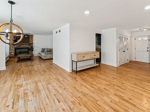 5th image of 514 Revere Ave