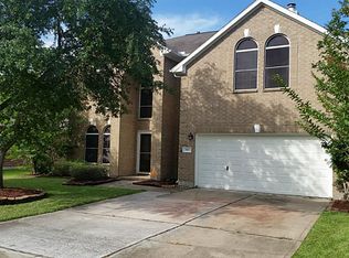 311 Colony Creek Dr, Dickinson, TX 77539