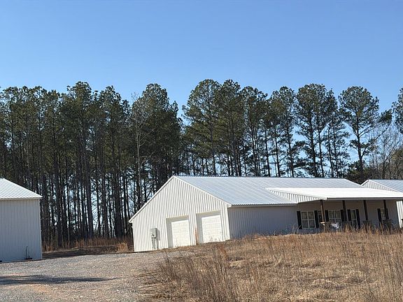 3rd image of 444 Pleasant Hill Rd