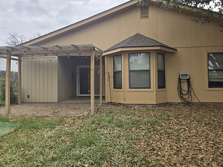 1306 Tres Rios Dr — Photo 2