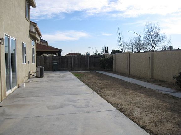 3rd image of 2309 Hidden Oak Ct