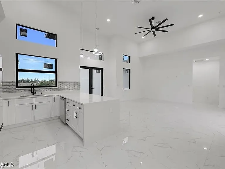 4206 NW 32nd St — Photo 3