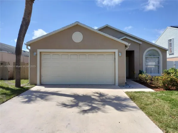 46 Bentwater Cir, Boynton Beach, FL 33426