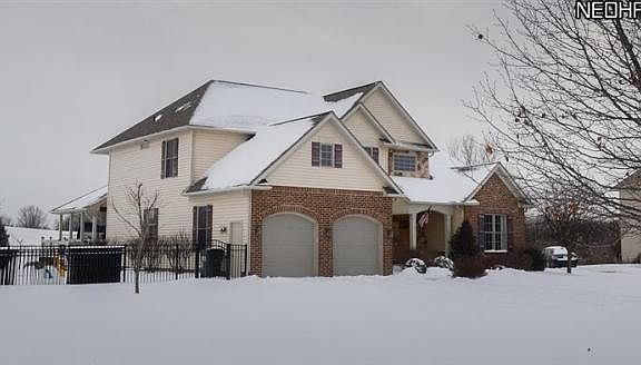2nd image of 5880 Kingsboro Cir NW