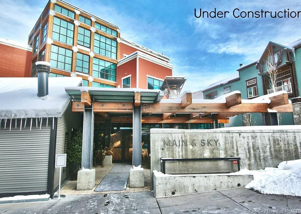1st image of 692 Main St