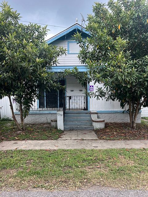 1st image of 1319 Port St