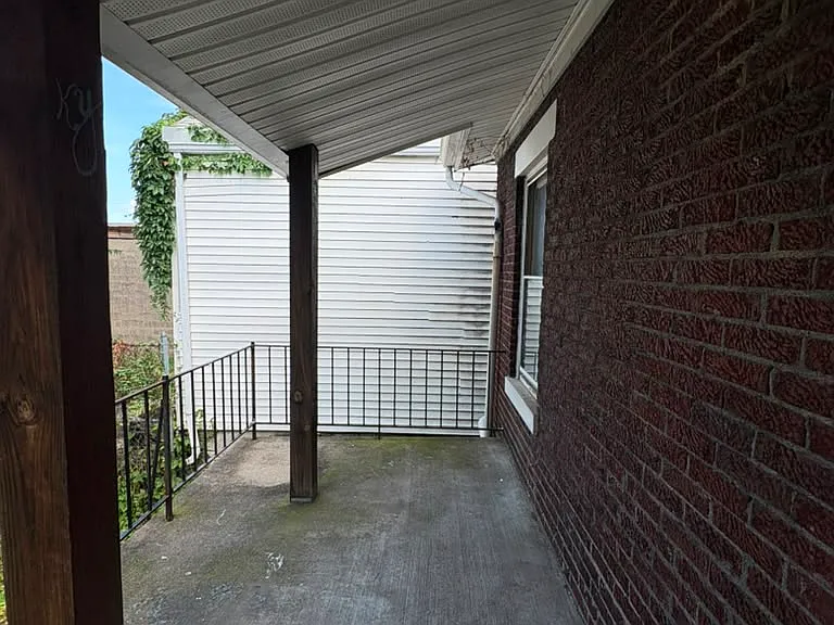 122 W 15th St #122 — Photo 13