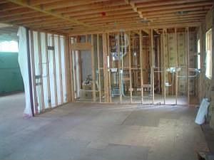 4th image of 9527 Greenwood Dr