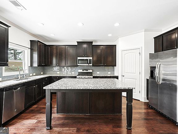 4th image of 2514 Allsborough Way