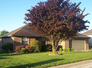 1206 W Butterfield Dr, Nixa, MO 65714