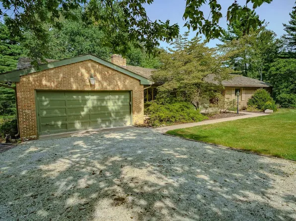 30 Brook Hollow Ln, West Lafayette, IN 47906