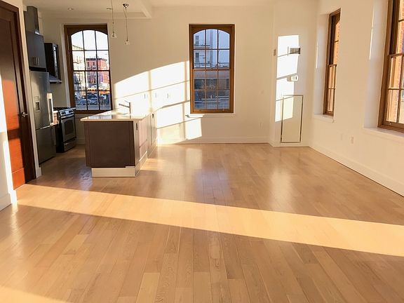 4th image of 3101 Vernon Blvd APT 214
