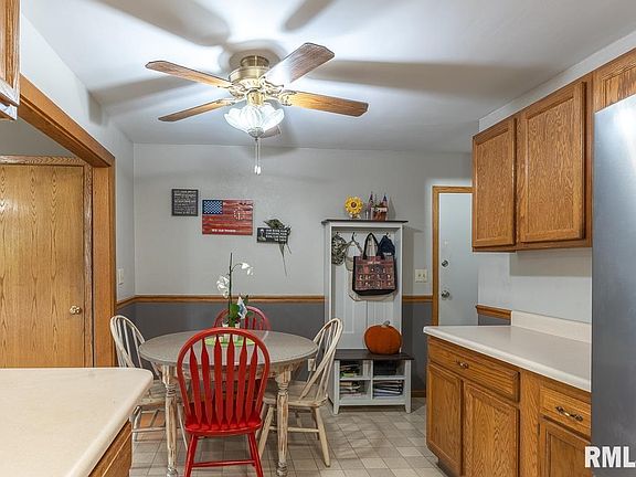 5th image of 2653 N Elsie Ave