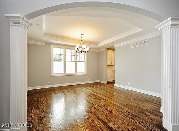 4th image of 500 Lincoln Ave