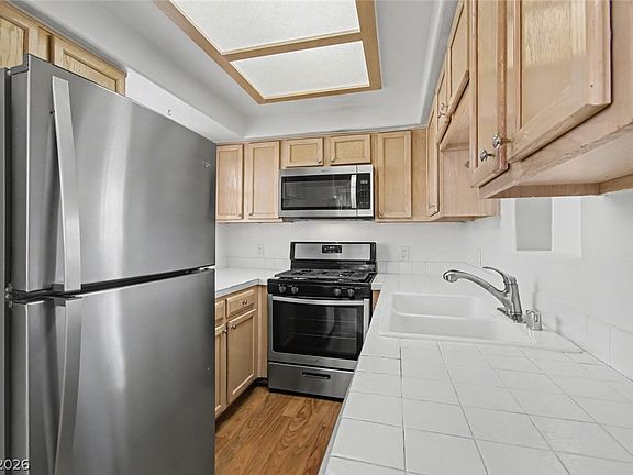 5th image of 517 Indian Princess Dr Unit 201