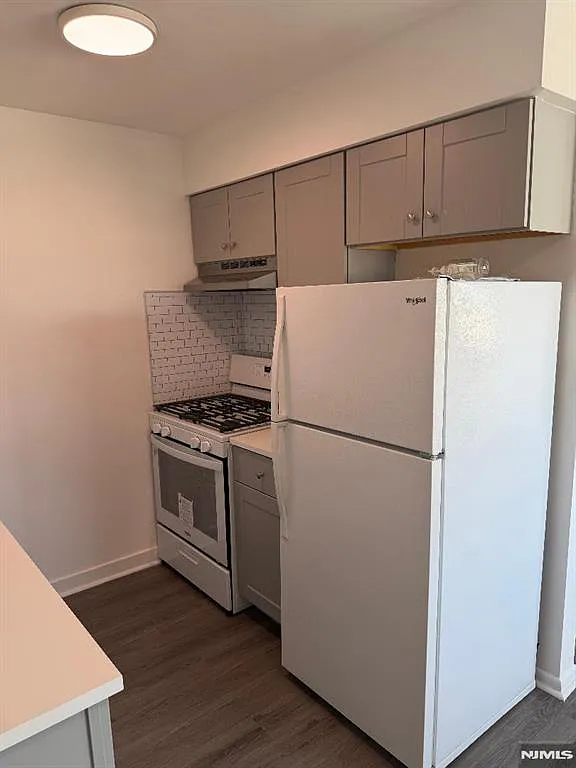 1 bed, $1,650 — Photo 2
