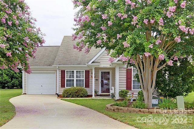 1st image of 2007 Wexford Way #186
