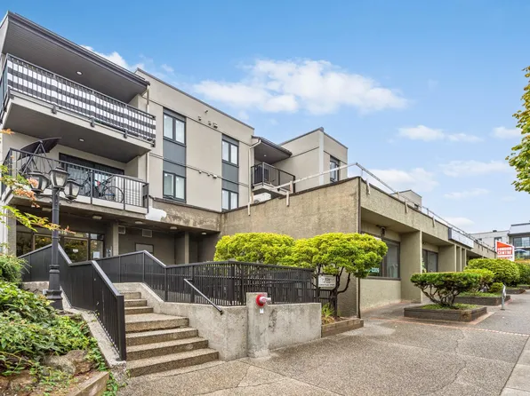 836 12th St #202, New Westminster, BC V3M 4K3