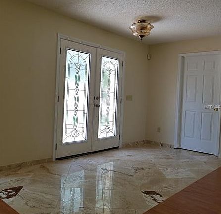 3rd image of 9206 Regents Park Dr