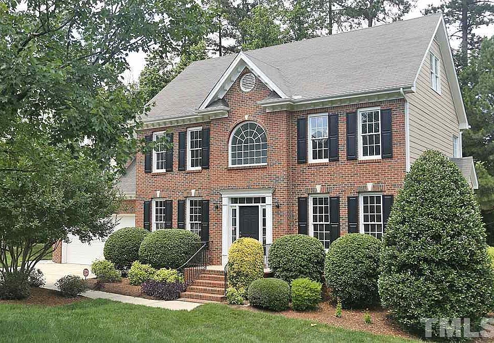1st image of 305 Tattenhall Dr