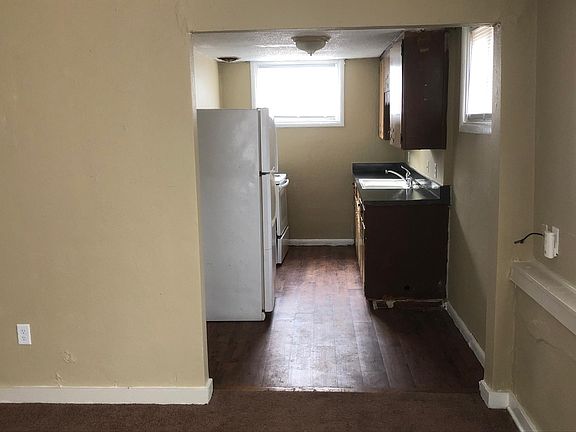 3rd image of 1506 Fir Pl APT A