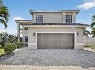 1716 NW 166th Ave, Pembroke Pines, FL 33028