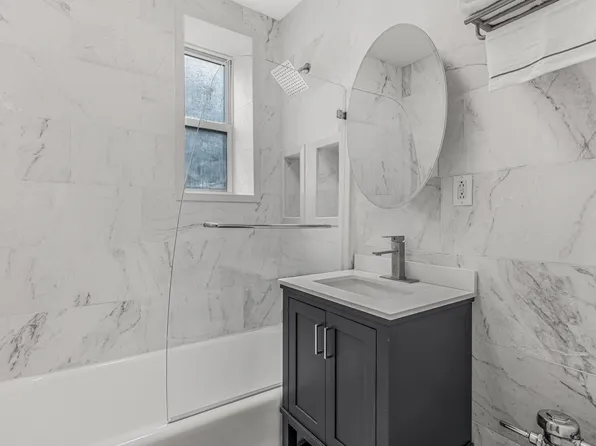 315 East 77th Street image 4 of 21