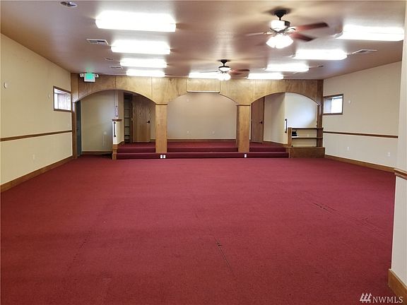 2nd image of 308 4th St NE