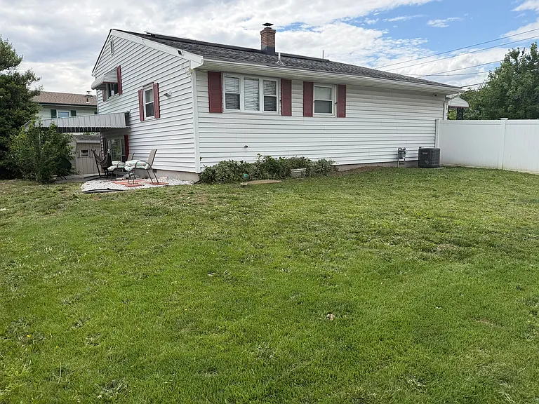 7556 Baxter Ave — Photo 7