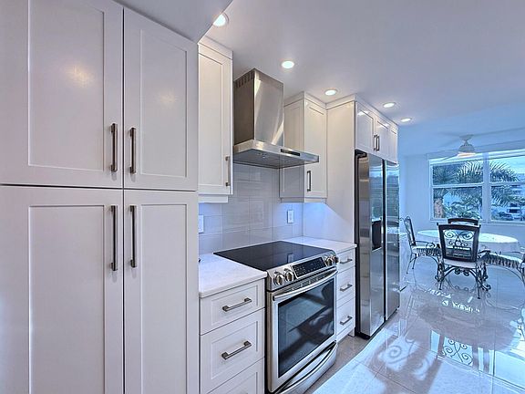 3rd image of 3546 S Ocean Boulevard #419