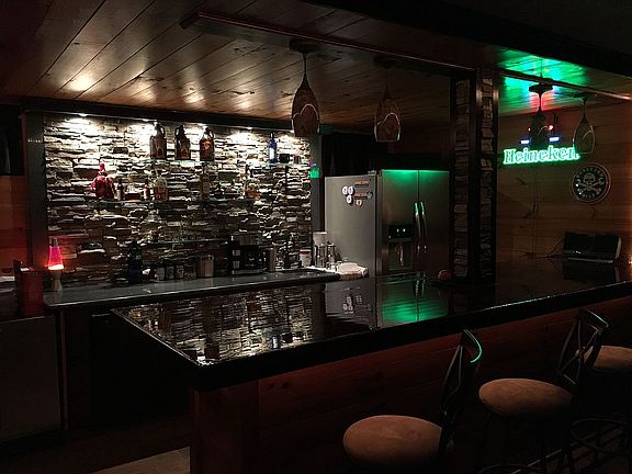 2nd image of 293 Matt Ln
