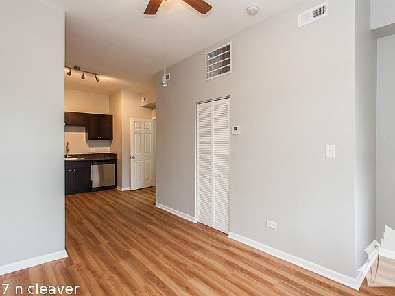5th image of 1437 N Cleaver St #1315