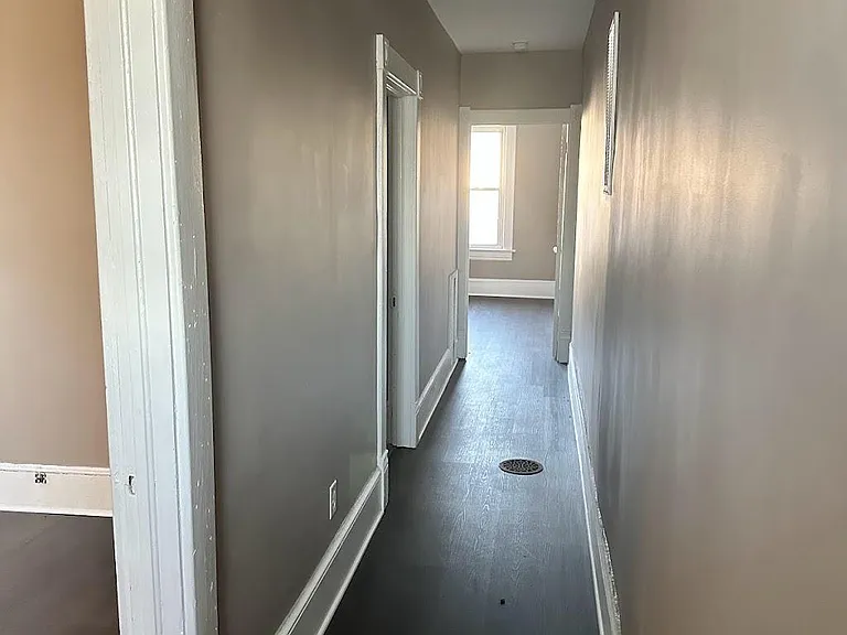 322 Boyd Ave #1/2 — Photo 8