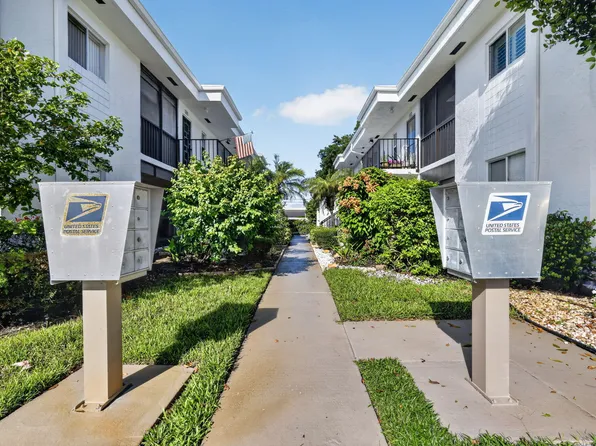 14881 Wedgefield Dr, Delray Beach, FL