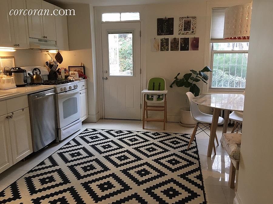 1st image of 187 Saint James Pl