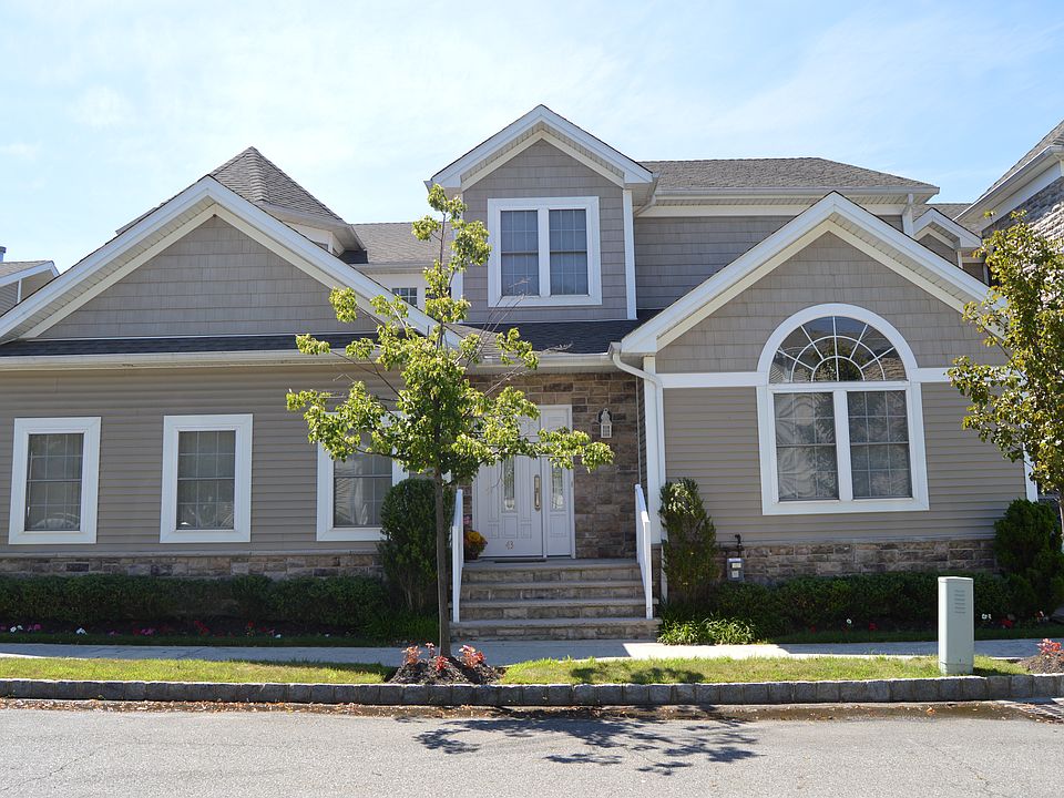 1st image of 43 Tiller Ct